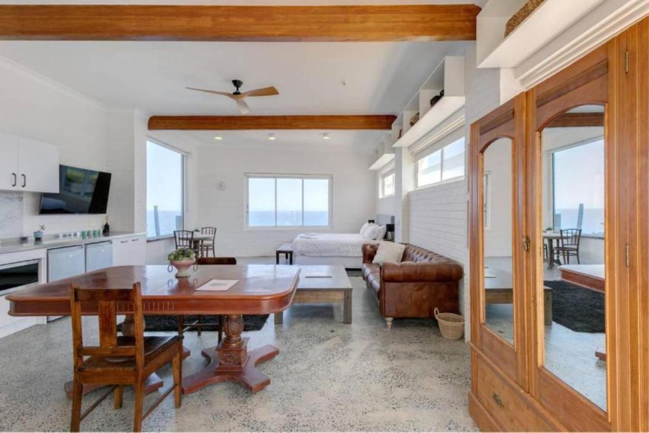 Upscale Cliffside Studio With Ocean Views North Bondi Sydney Exterior foto