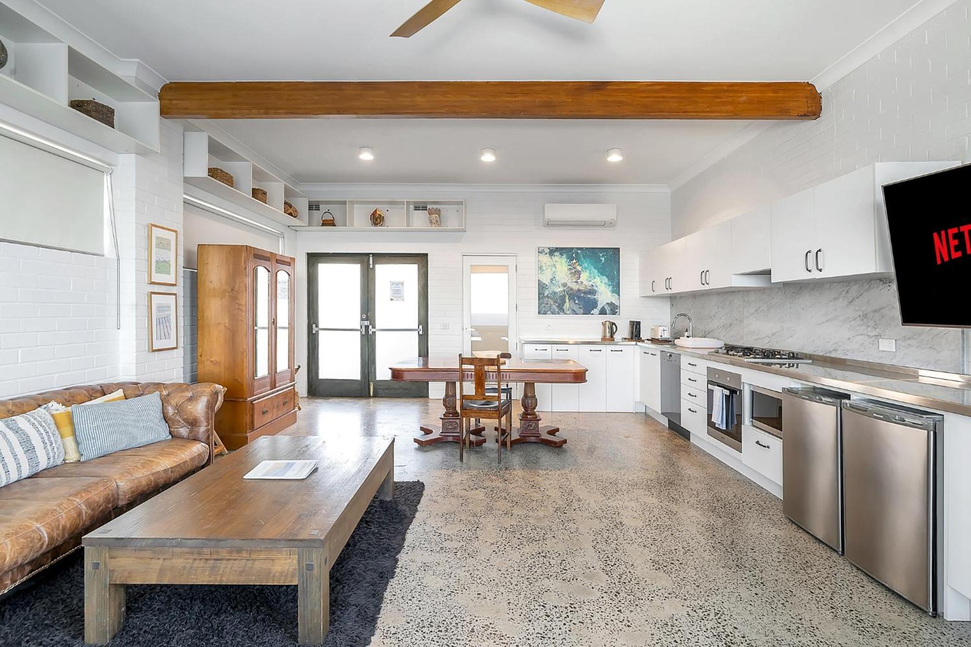 Upscale Cliffside Studio With Ocean Views North Bondi Sydney Exterior foto